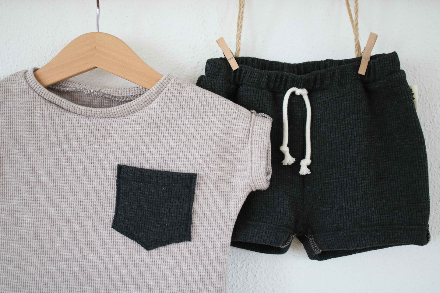 Shorts "Waffel" (Anthrazit)