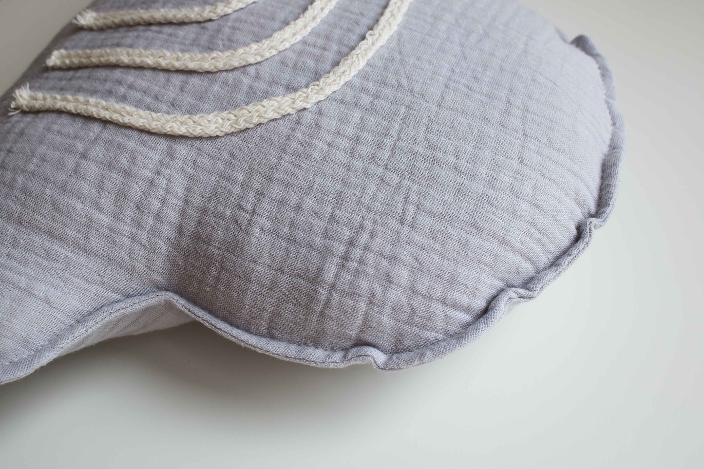 Wolken Kissen "Regenbogen" (Grau/Beige)