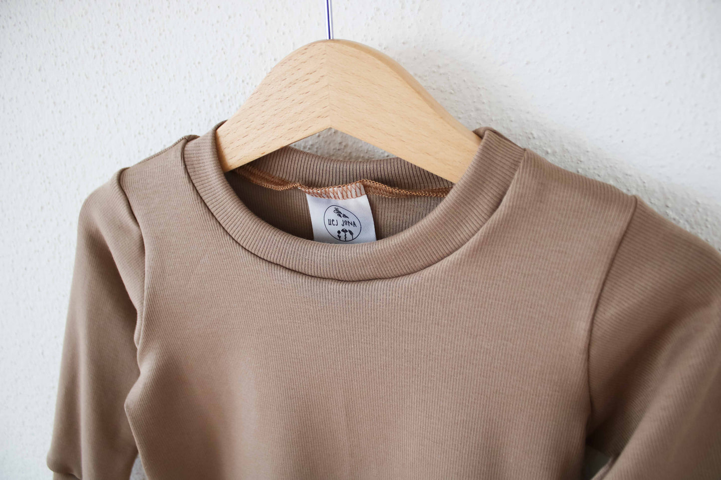 Longsleeve (Walnut)
