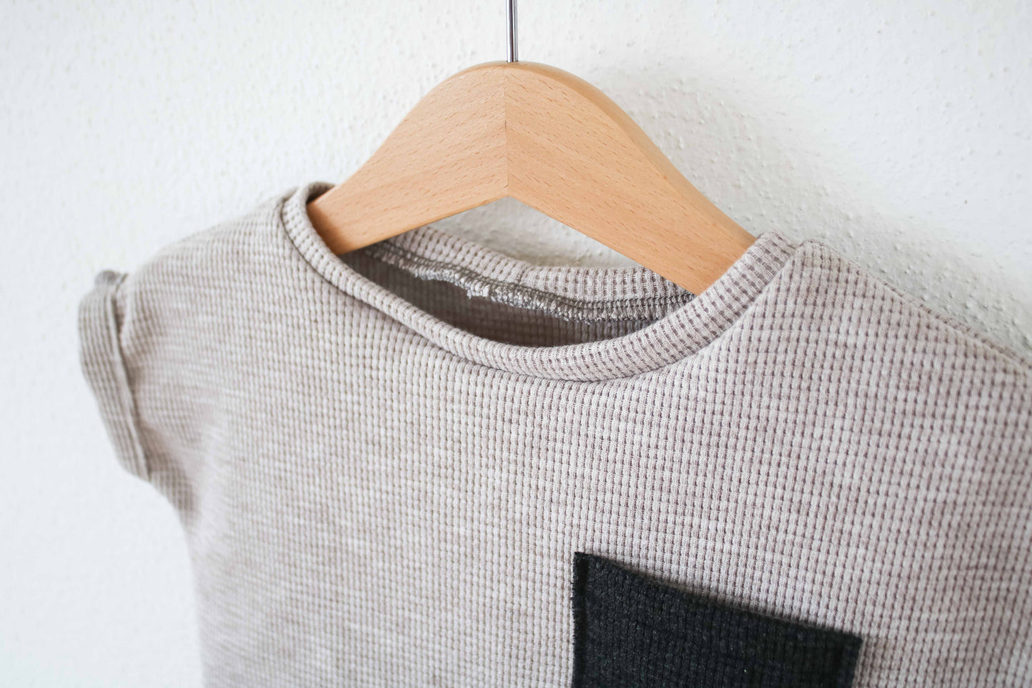 T-Shirt "Waffel" (Beige) mit Tasche