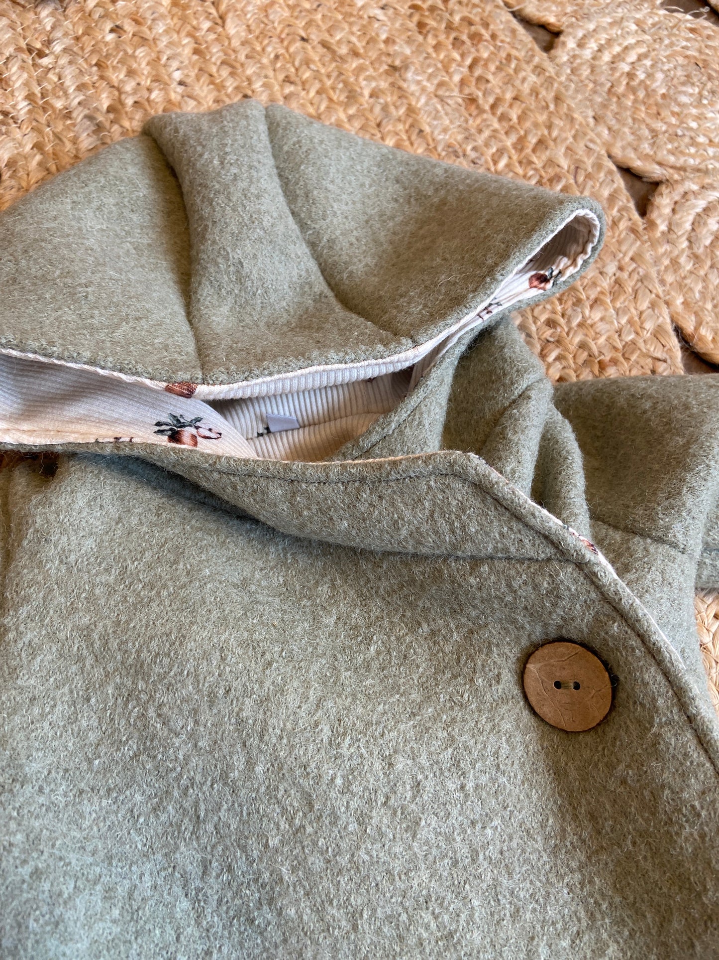 Wollwalk Overall "Vintage Apple" (Hellgrün) - handgemacht