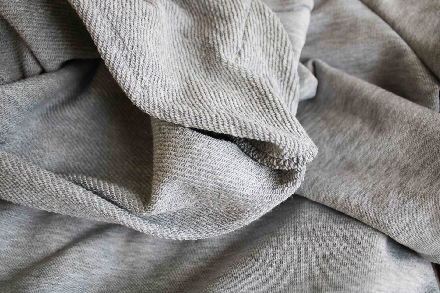 Kuschelsweat Hoodie "Dusty Grey" (Hellgrau)