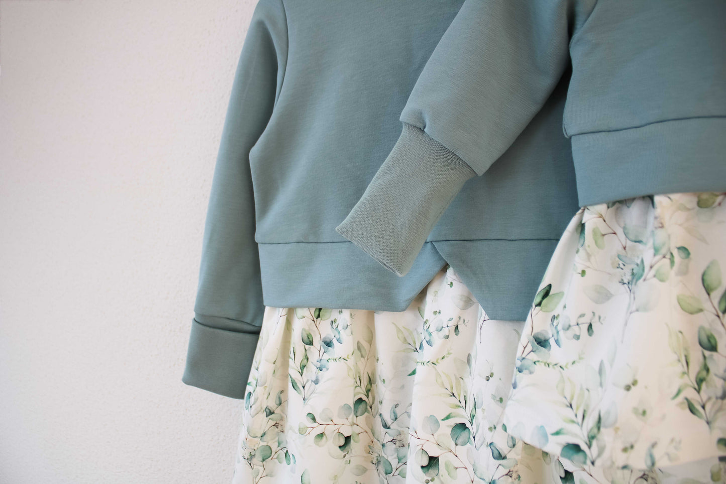 Kleidchen "Greenery" (Meeresgrün)