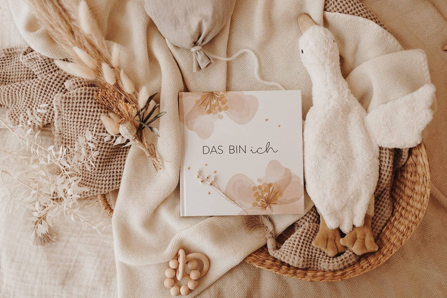 Babyalbum "Mein erstes Jahr - Floral" von Fischomaswerkstatt