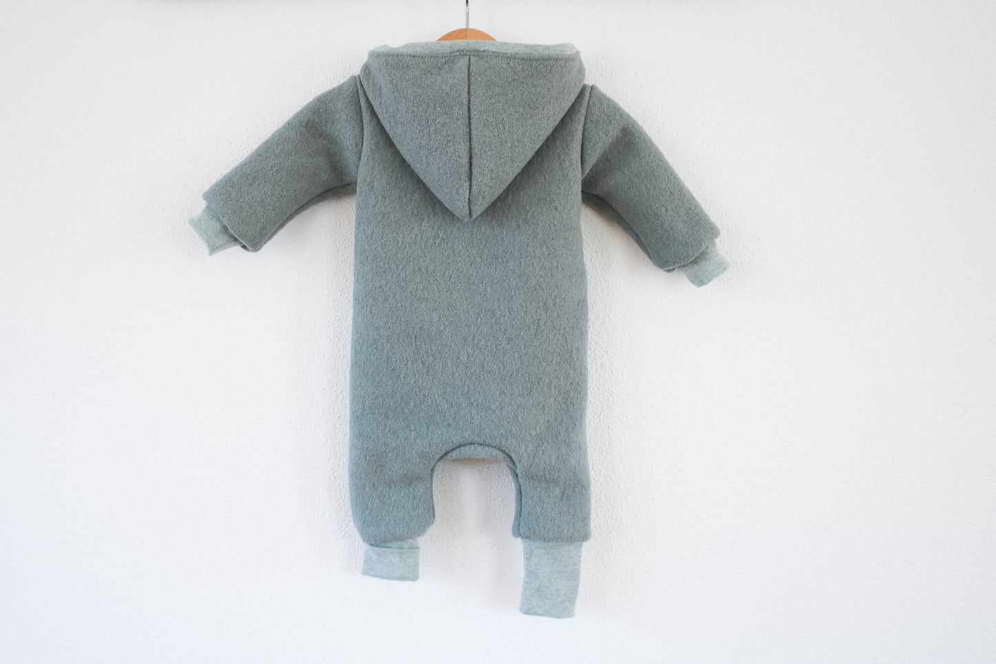 Wollwalk Overall "Geo" (Mint) mit Jerseyfutter