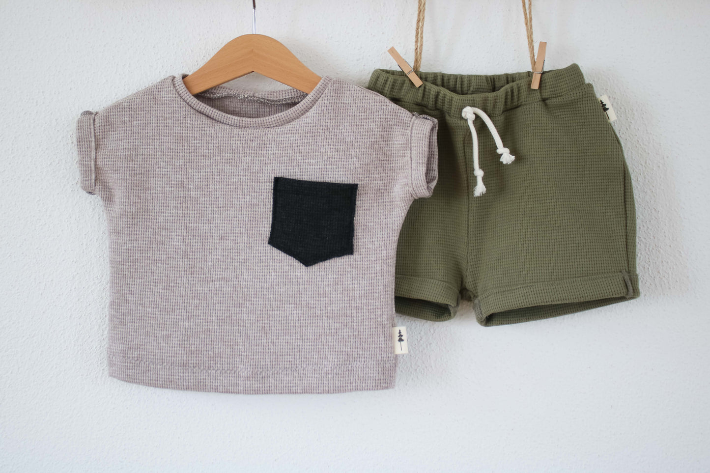 T-Shirt "Waffel" (Beige) mit Tasche