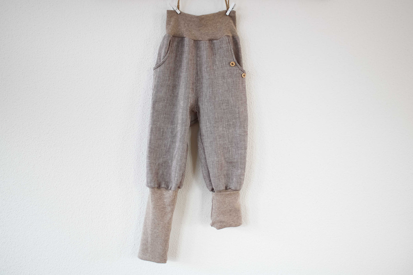 Knickerbocker "Natural Stripe" (Braun)
