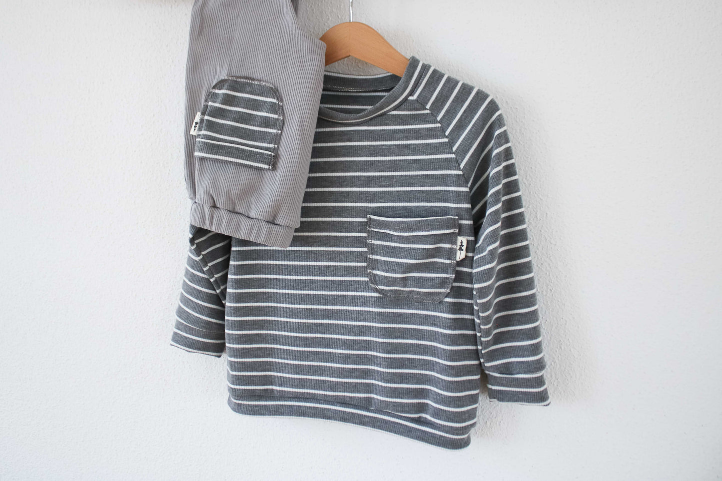 Sweater "Ripp" (Gestreift) mit Tasche