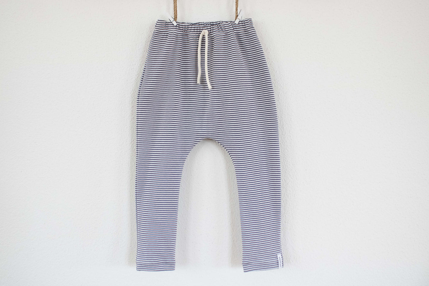 Sweat-Hose mit Kordel (Stripes)