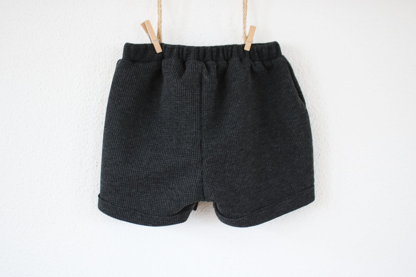 Shorts "Waffel" (Anthrazit)