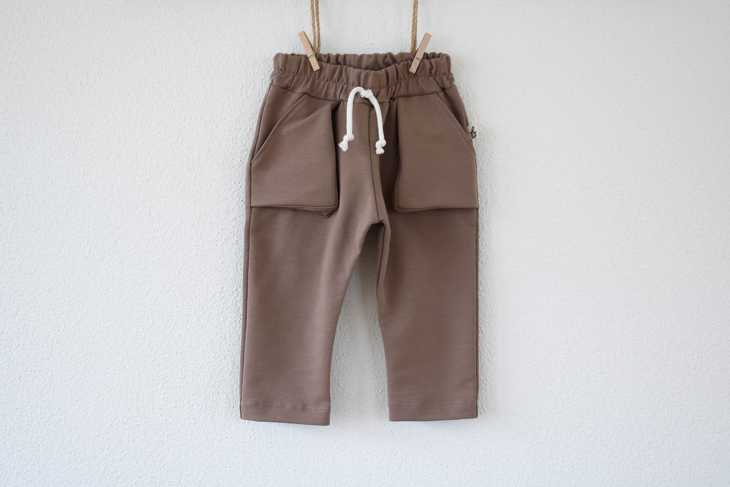 Joggers mit Taschen (Braun)