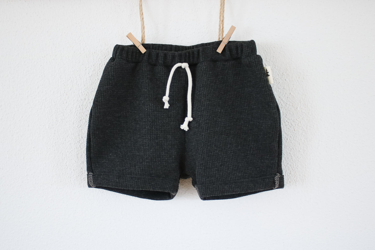 Shorts "Waffel" (Anthrazit)