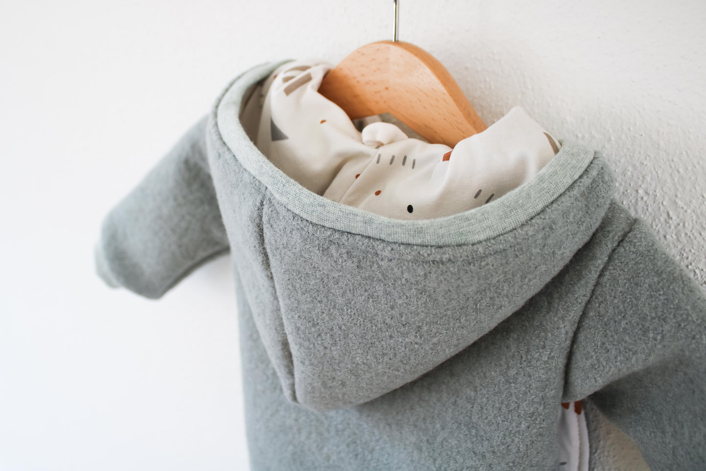 Wollwalk Overall "Geo" (Mint) mit Jerseyfutter