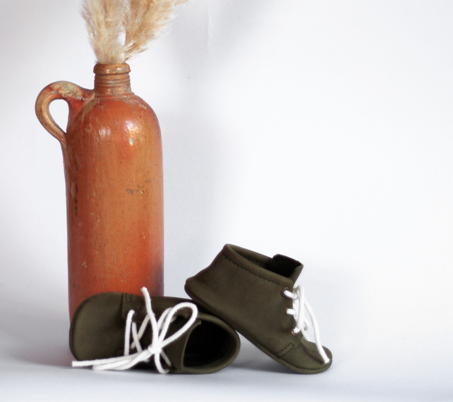 Leder Schnürschuh (Oliv)