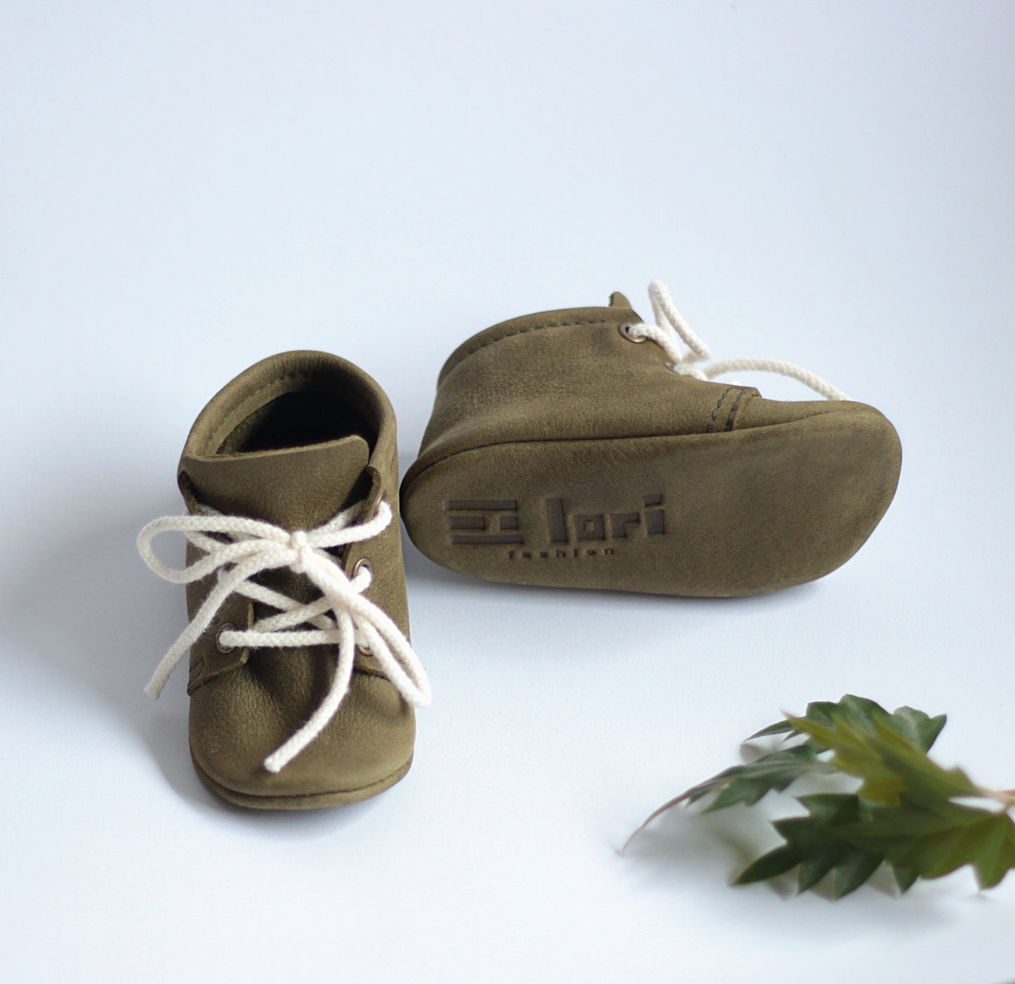 Leder Schnürschuh (Oliv)
