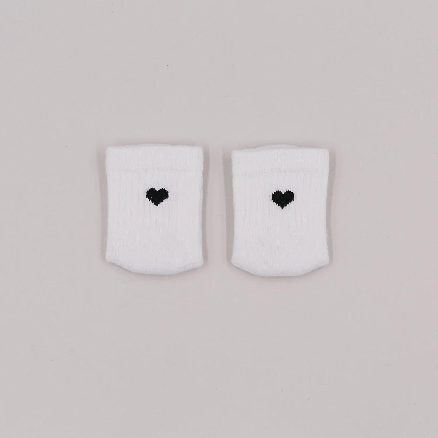 Eulenschnitt Babysocken "Herz" (Weiß)