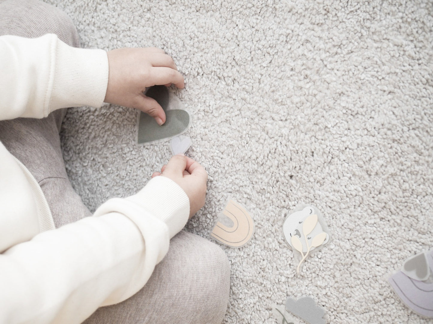 Kleine Bügelmotive "Herz"(Lavendel/Khaki) im 4er-Set