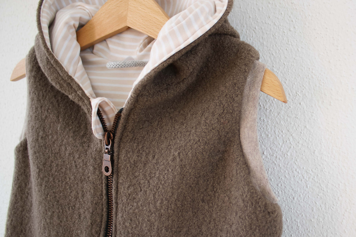 Wollwalk Weste (Taupe) mit Reißverschluss