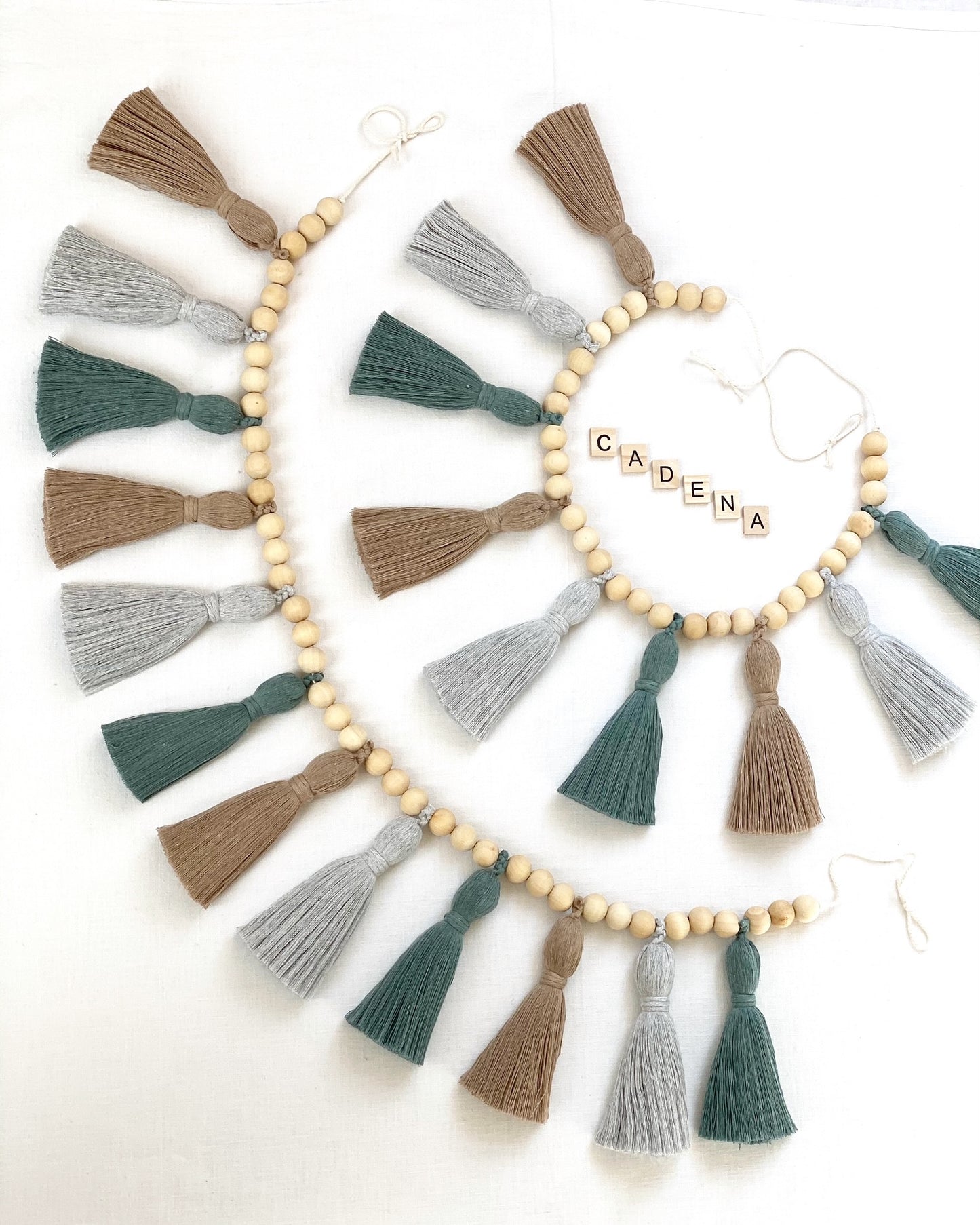 Girlande "Tassel - Mintgrün" (Holzperlen & Bio-Baumwolle)