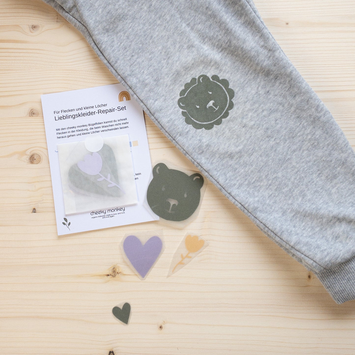 Kleine Bügelmotive "Herz"(Lavendel/Khaki) im 4er-Set