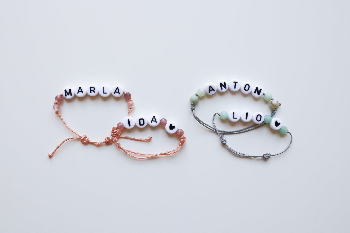 Kids-Armband mit individuellem Namen (Rosa)