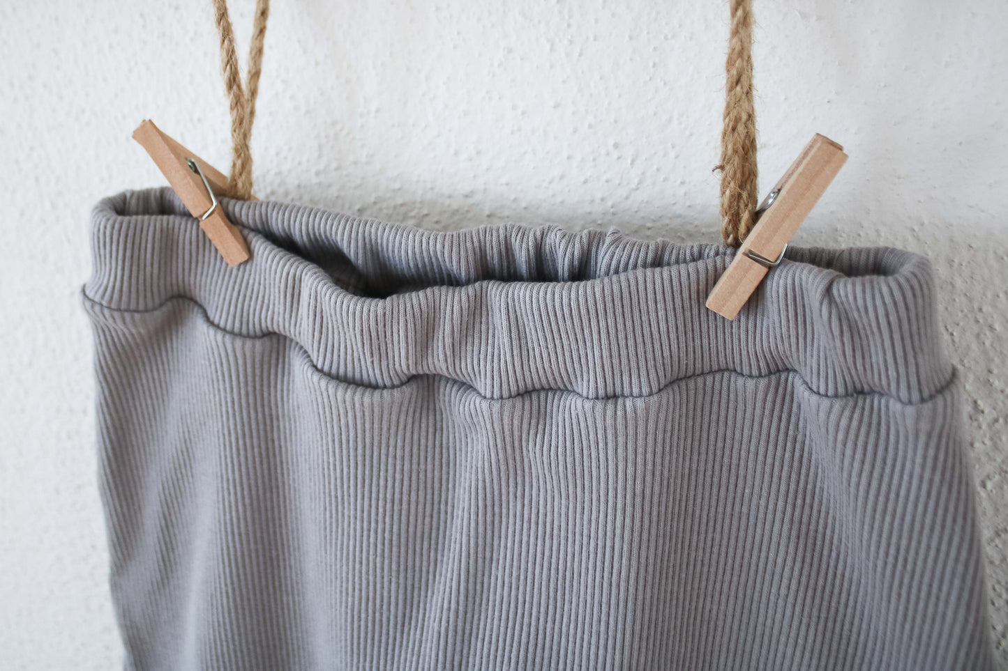 Hose "Ripp" (Grau) mit Tasche