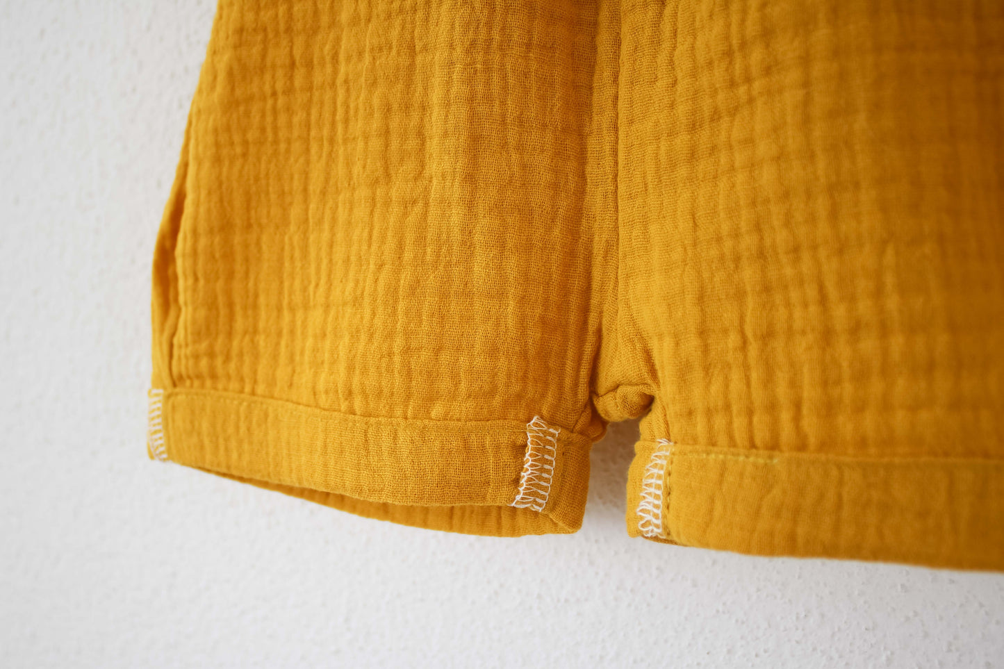 Shorts "Musselin" (Senfgelb)