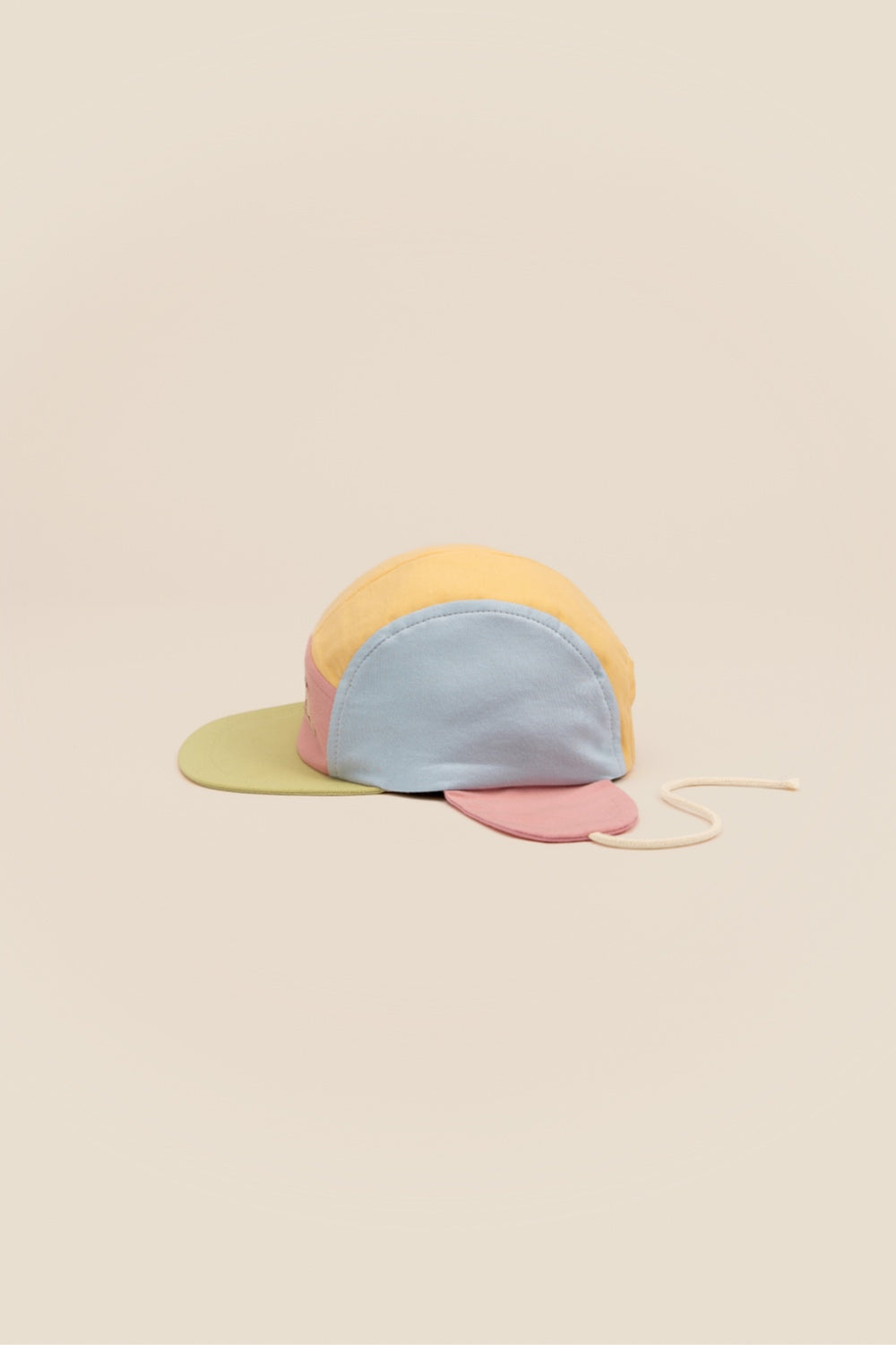 Cap "Wolly" (Pastel Multi) von New Kids in the House