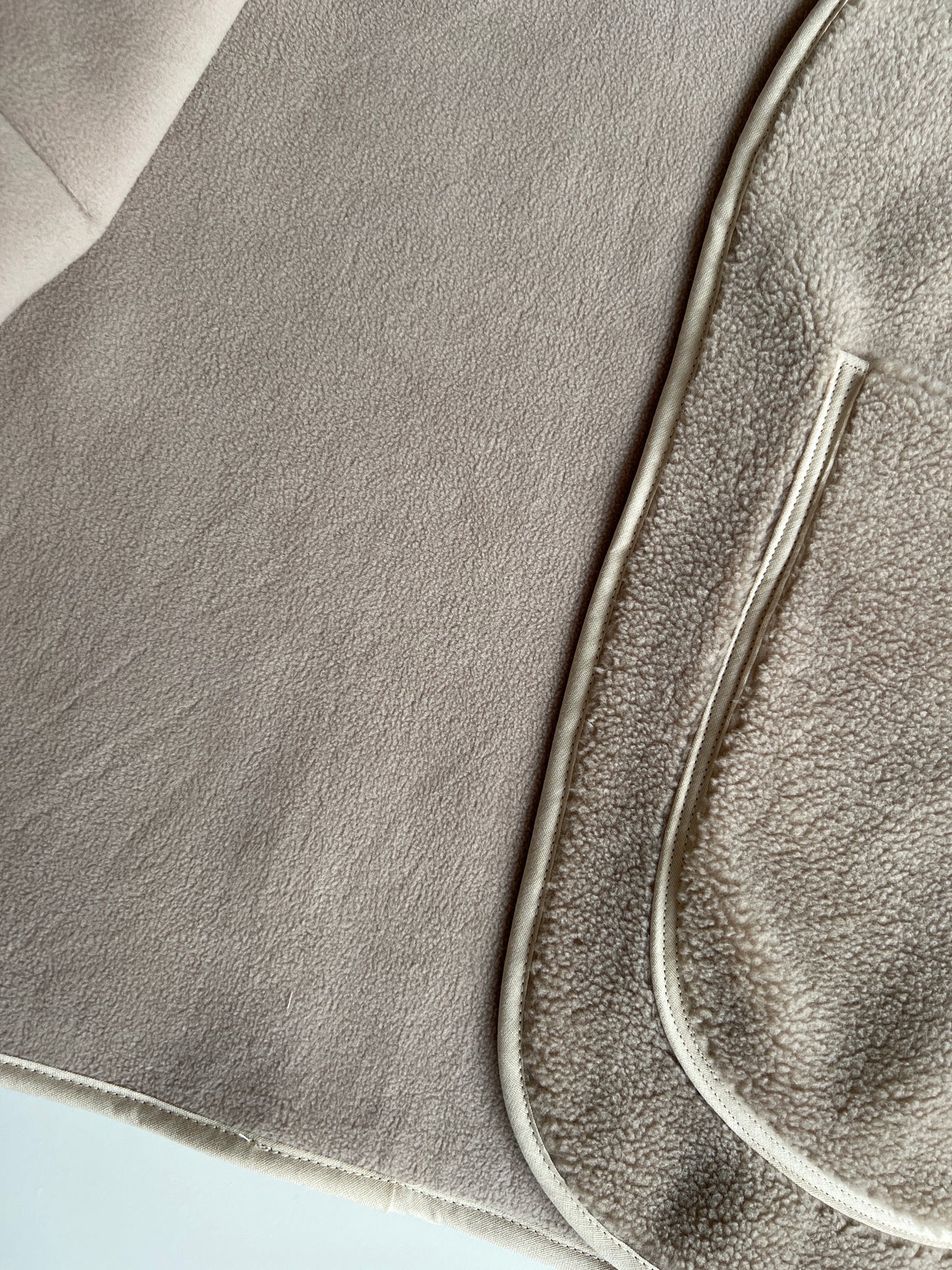 Teddy-Weste "Beige" (hell) von Alpenkätzle