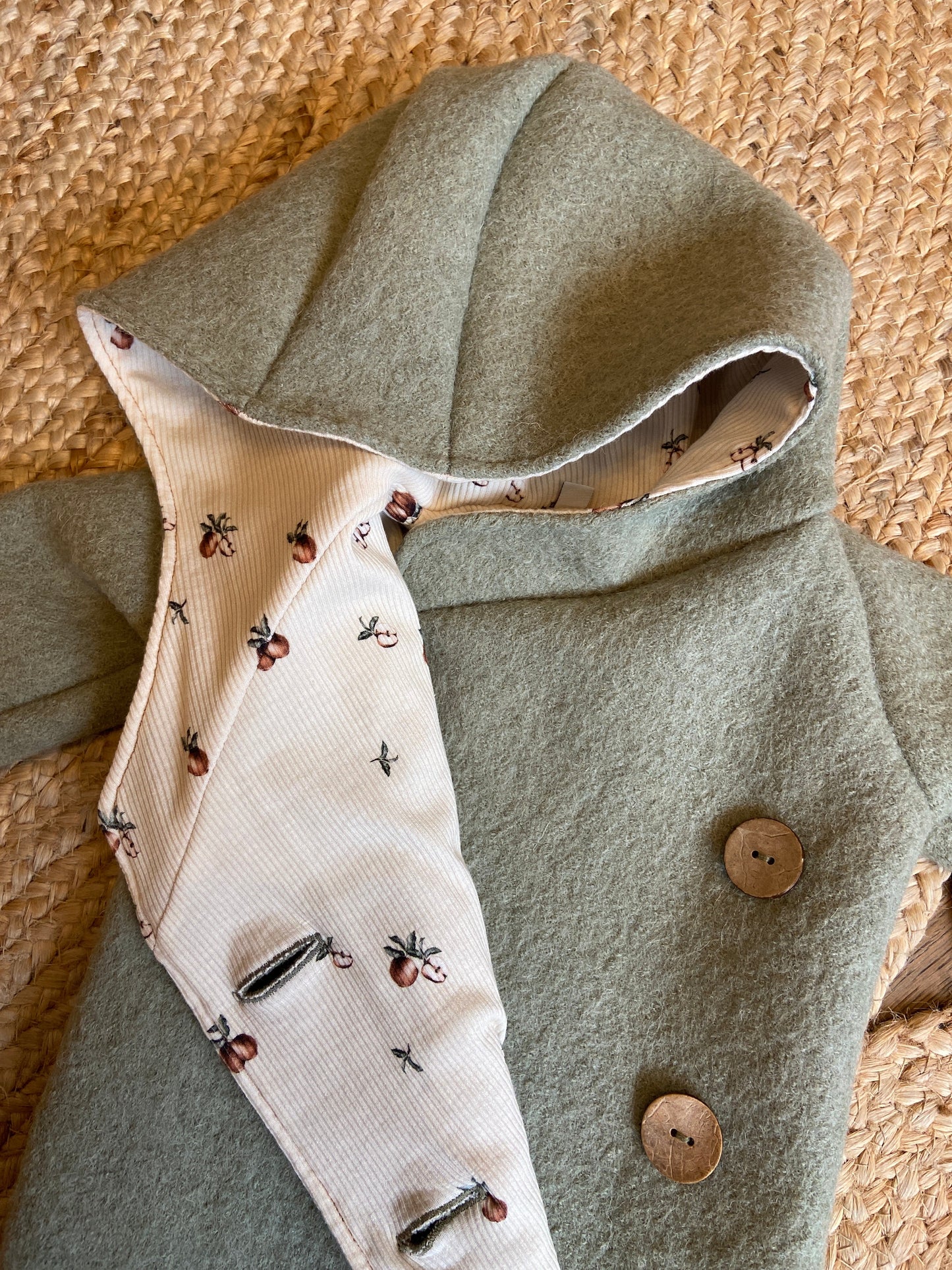 Wollwalk Overall "Vintage Apple" (Hellgrün) - handgemacht