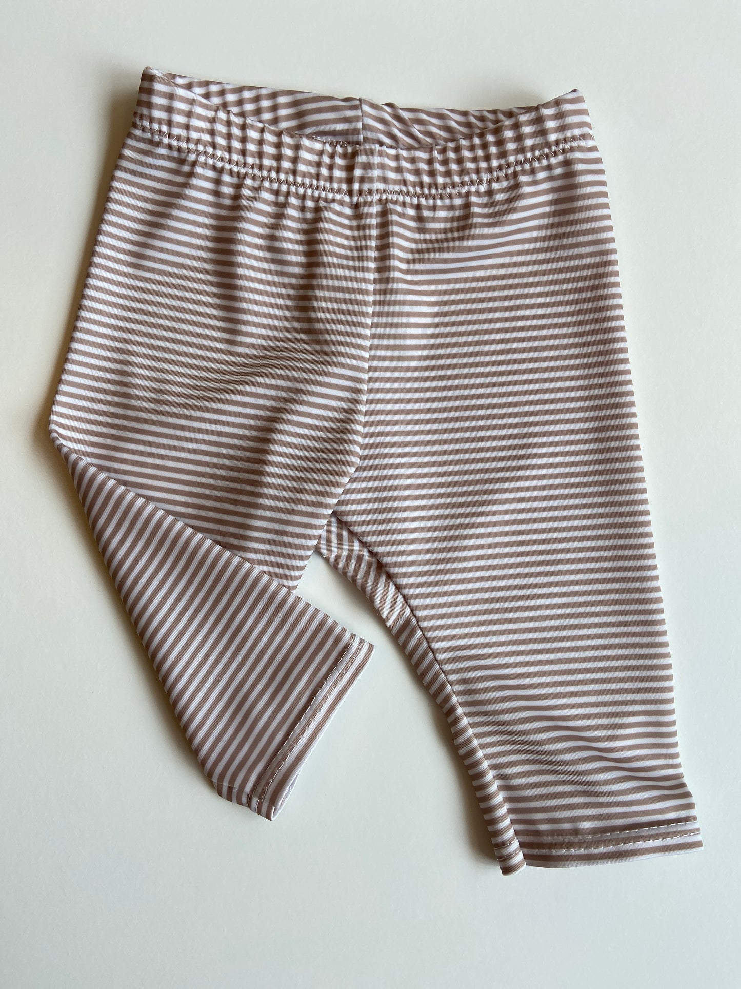 UV 3/4-Shorts "Stripes" (Beige) - nachhaltige Swimwear