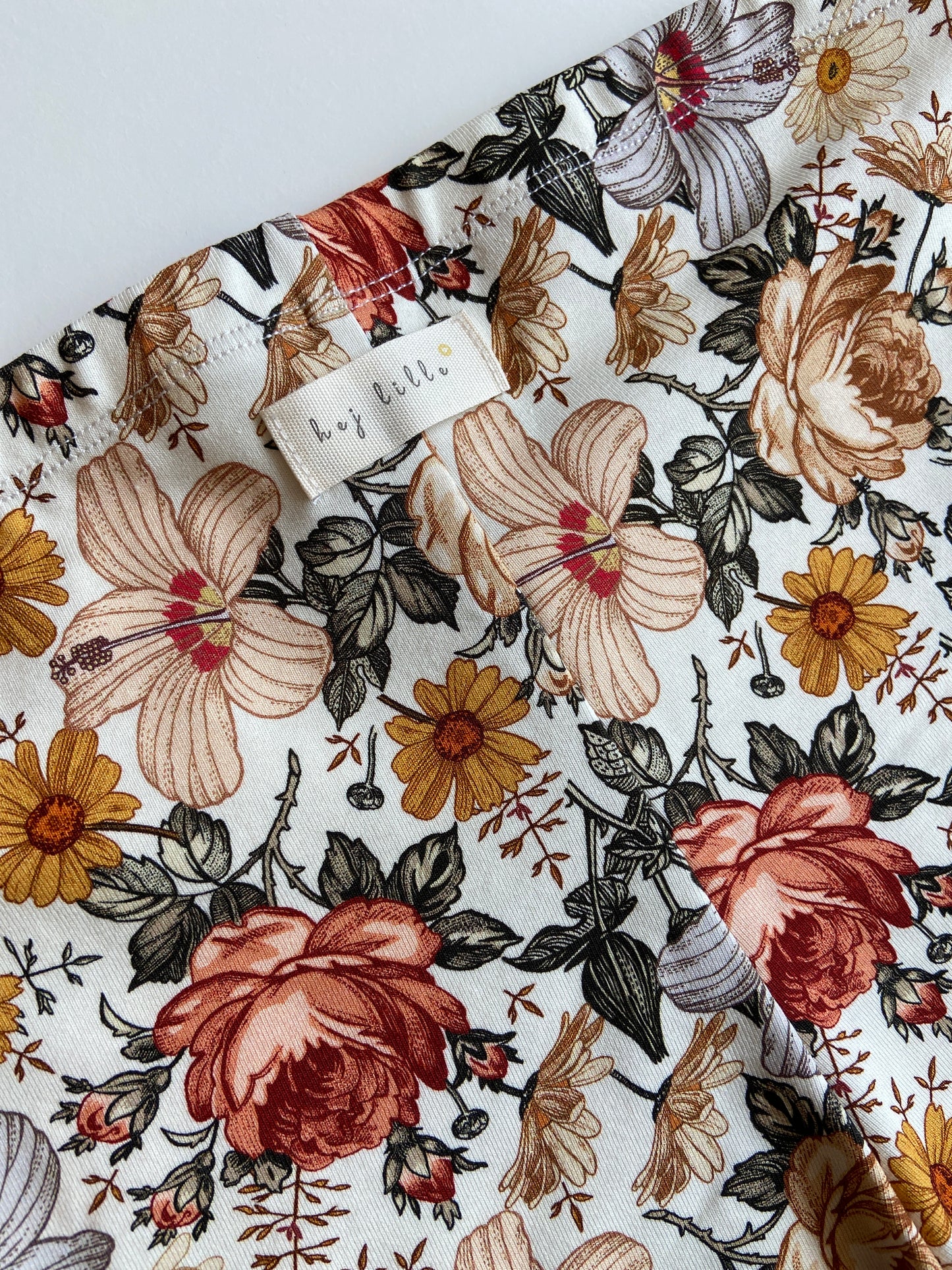 Kurze Leggings "Flowers"