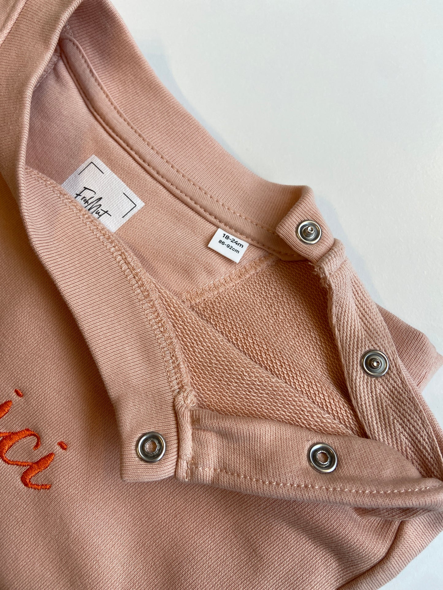 Sweater "Ciao Amici - bestickt" (Peach)