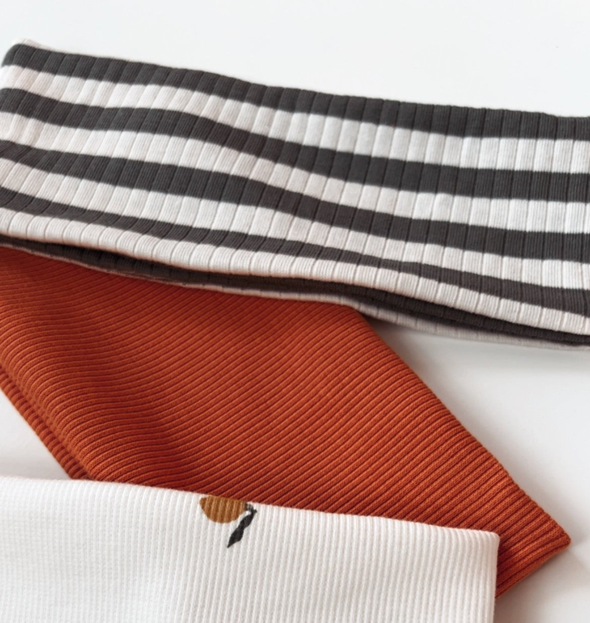 Stirnband "Stripe“ (Salbei/Weiss)