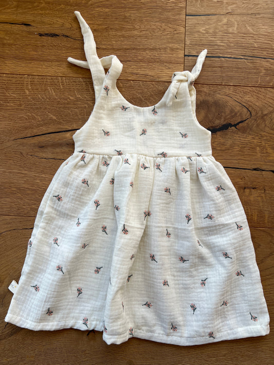 Mitwachsendes Kleid aus Musselin (Rosenzweig)