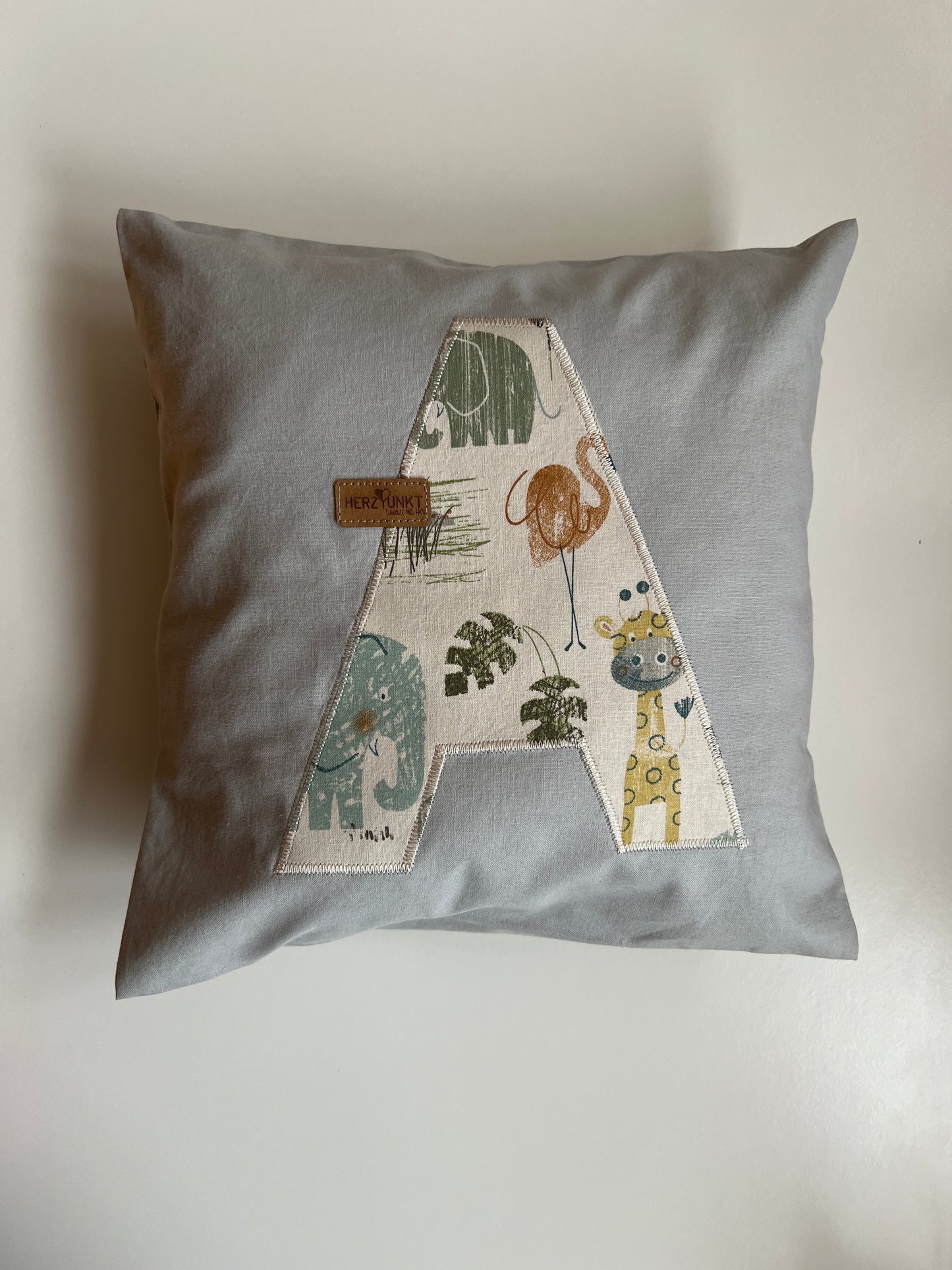 Kissenhülle (Personalisierbar) in Hellgrau