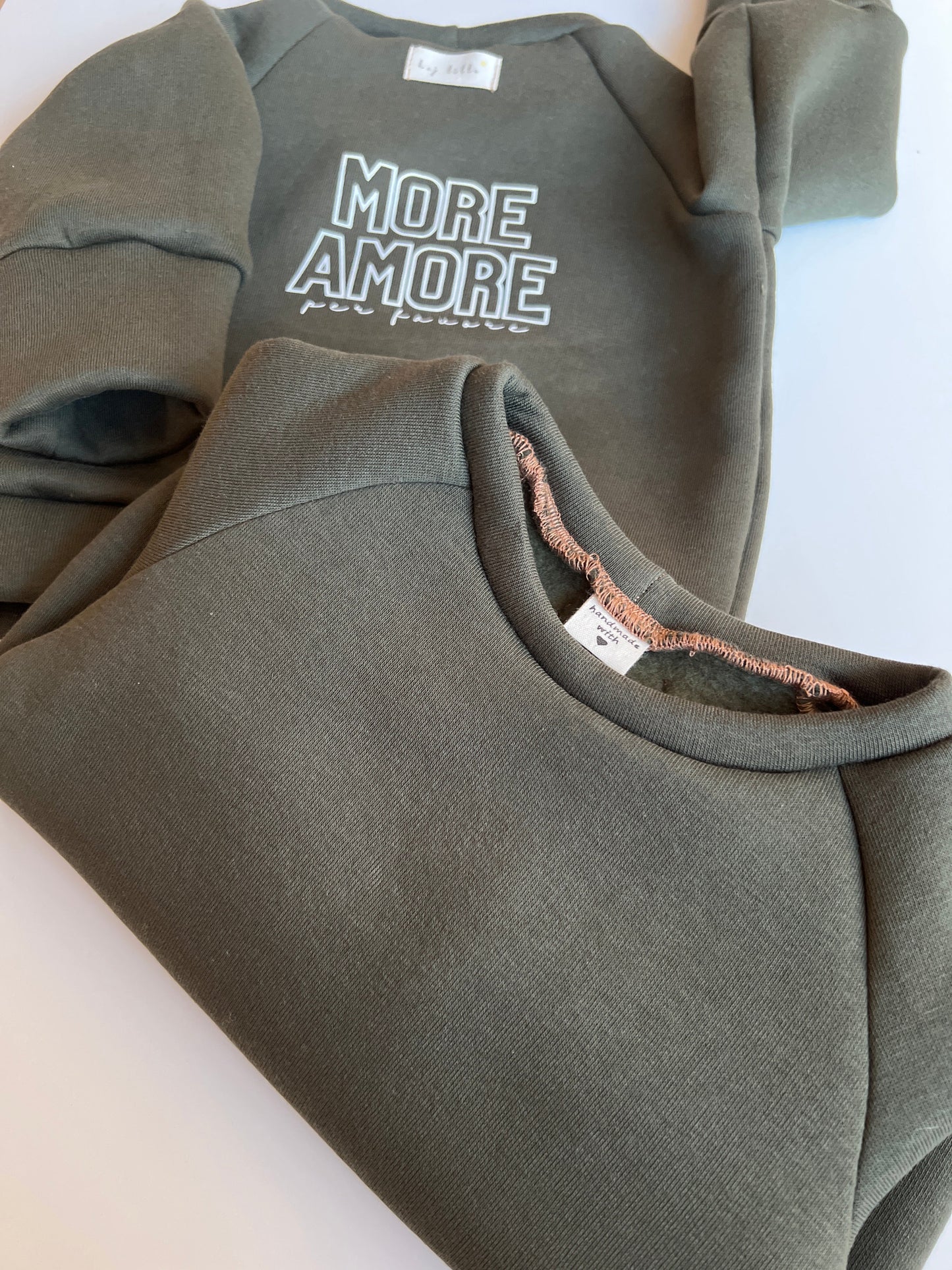 Kuschel-Sweater "More Amore" (Tannengrün)