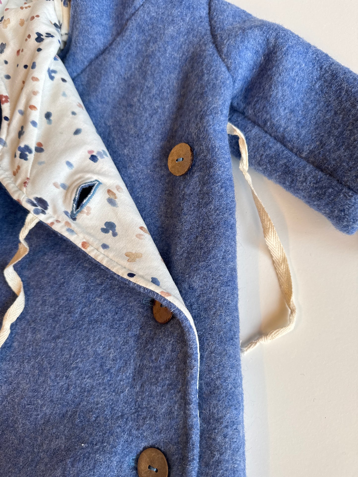 Wollwalk Overall "Happy Dots" (Blau) - handgemacht