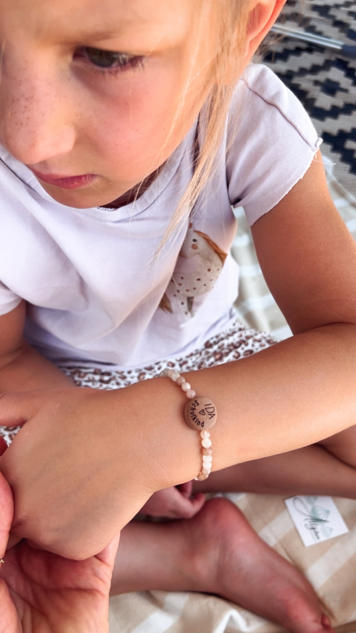 Individuelles Kids Perlen-Armband "Schulkind mit Namensgravur“