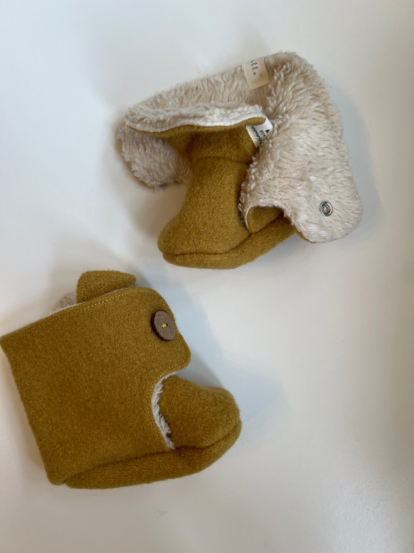 Wollwalk Schühchen "Teddy" (Gelb) - handgemacht