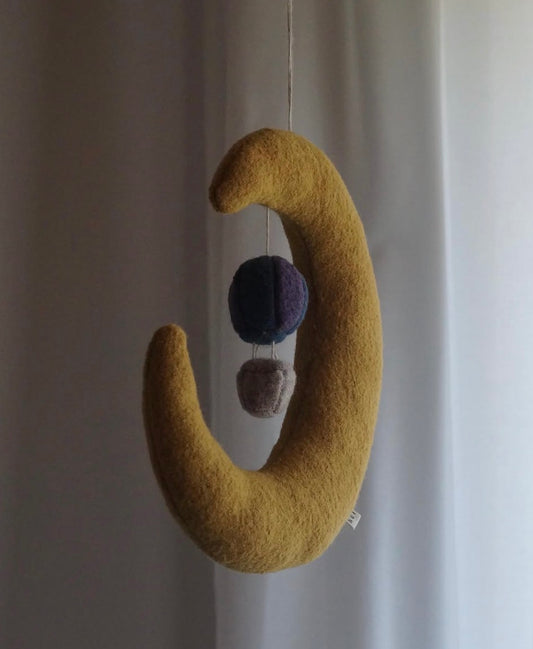 Zirben-Mobile "Mond" aus reiner Schurwolle