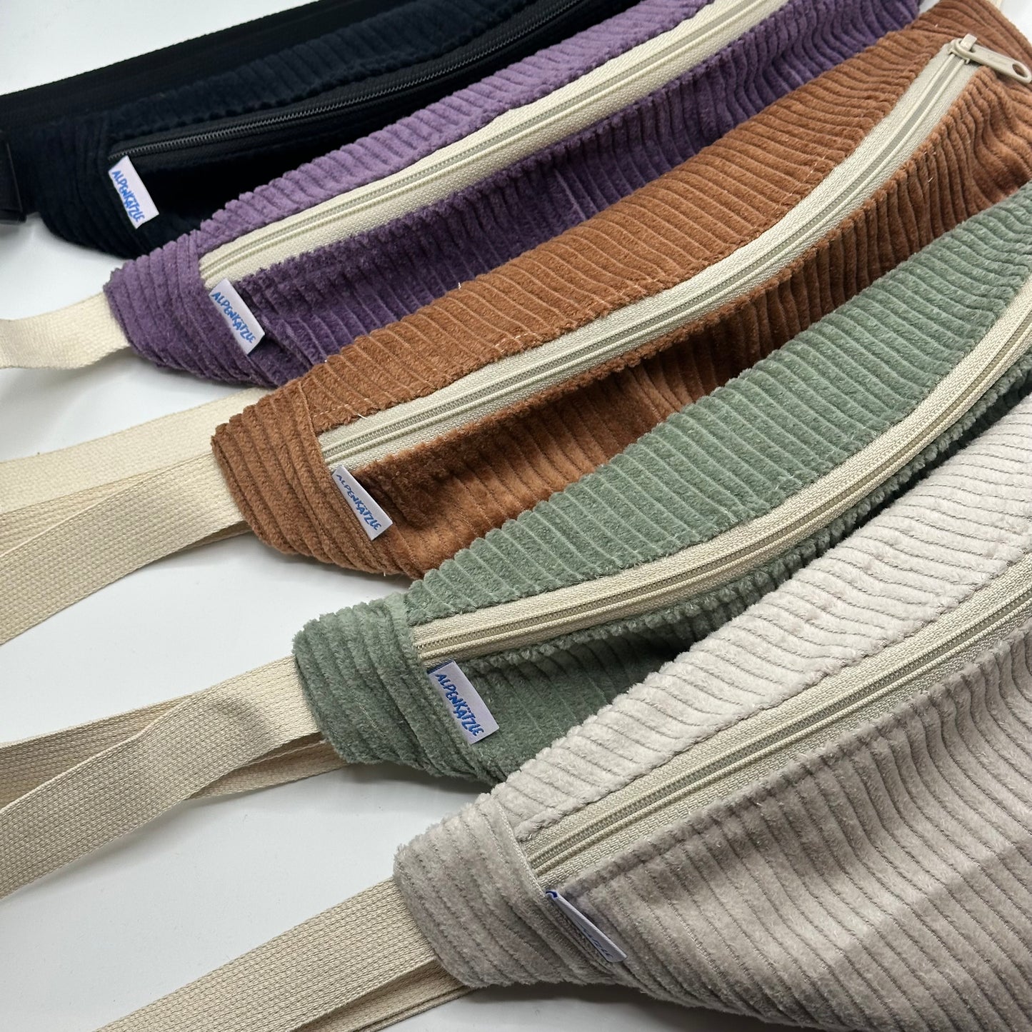 Crossbody Bag "Cord" von Alpenkätzle