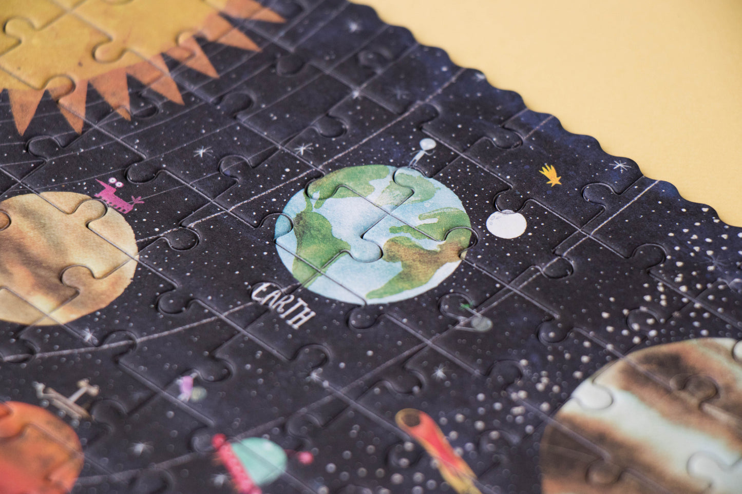 Pocket Puzzle Discover the planets