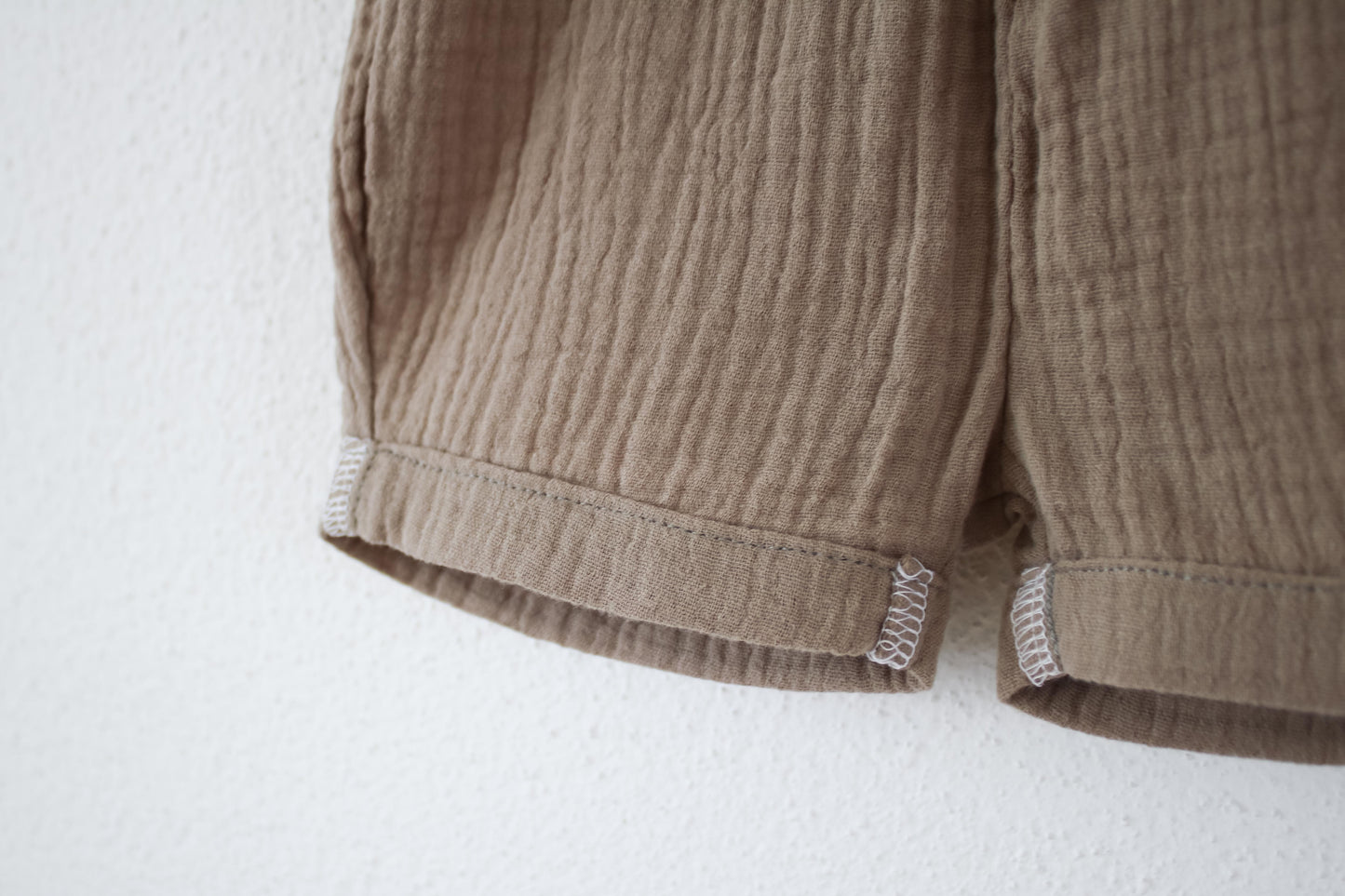 Shorts "Musselin" (Taupe)