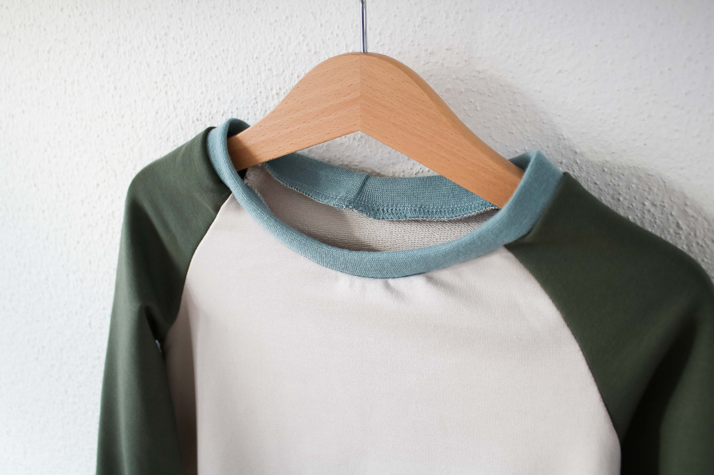 Sweater "Color Block" (Beige)