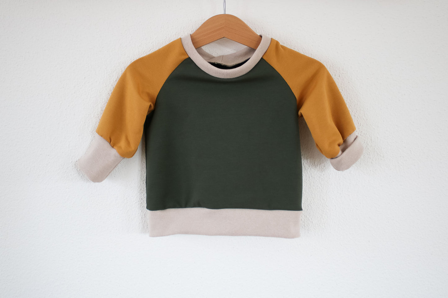 Sweater "Color Block" (Oliv)